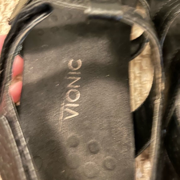 Vionic AMBER Black Strappy Slingback Leather Sandals Size 10 Cushioned Velcro - Picture 7 of 7